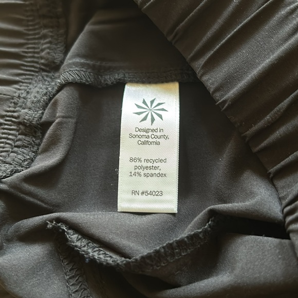 Athletes pants, size 6T, black - Picture 6 of 6